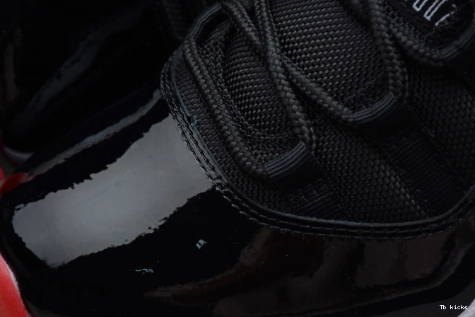 Rep TBK (2012) 378037-010 11 Jordan Bred Retro Air 0707